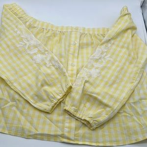 Off the shoulder, yellow and white gingham Hollister top